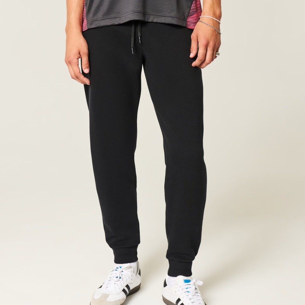 Hollister Black Men's Relaxed Ribbed Jogger Sweatpants small